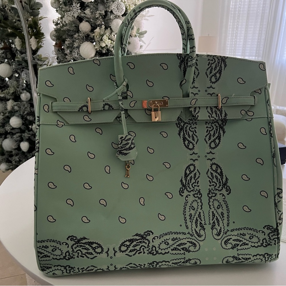 Mnml.la weekend bag